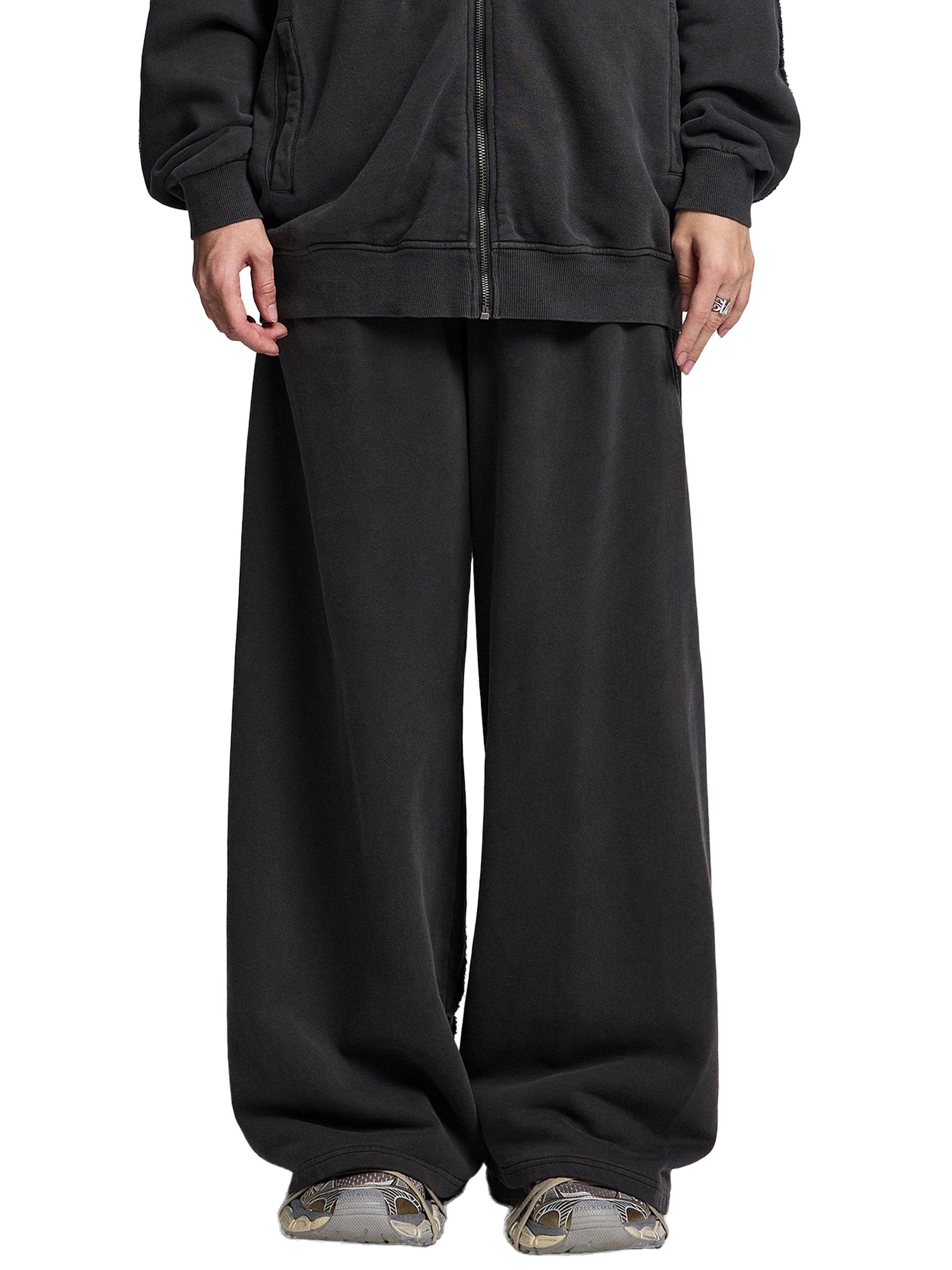 SPRITZ™ No BS Basic | Tape Raw Edge Sweatpants