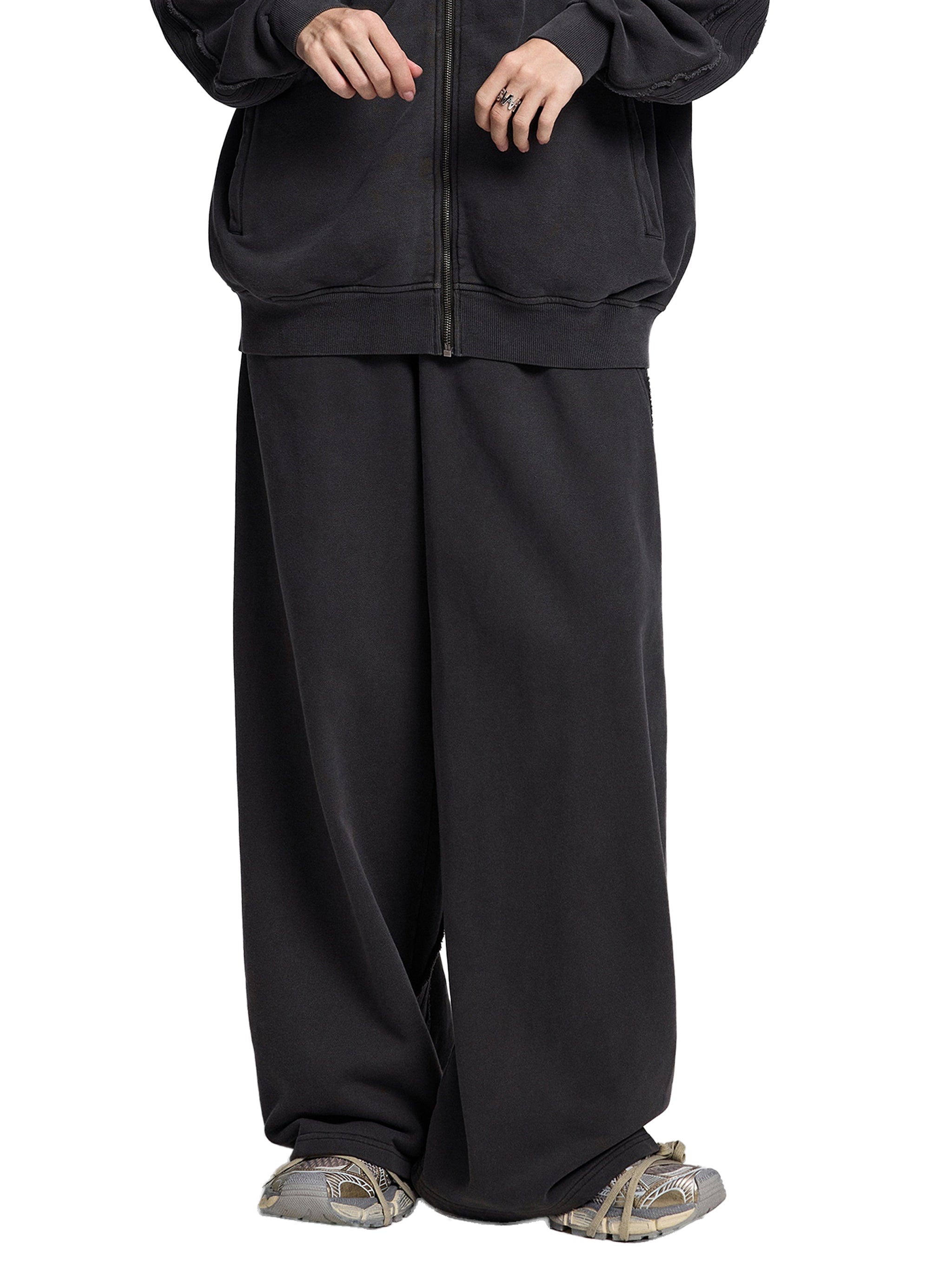 SPRITZ™ No BS Basic | Tape Raw Edge Sweatpants